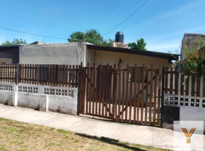 Casa · 40m² · 3 Ambientes · 1 Cochera
