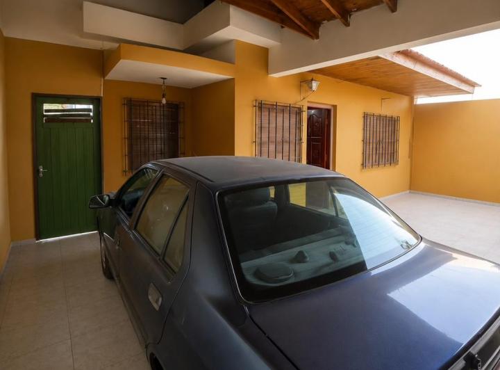 Casa · 250m² · 5 Ambientes · 1 Cochera