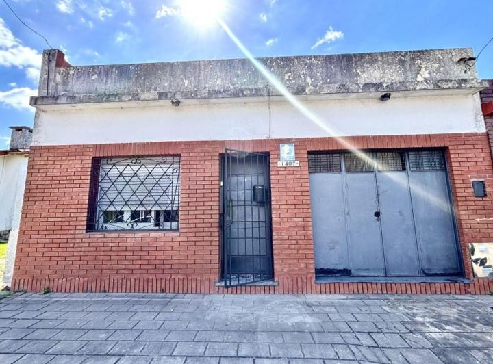 Casa · 90m² · 3 Ambientes · 1 Cochera