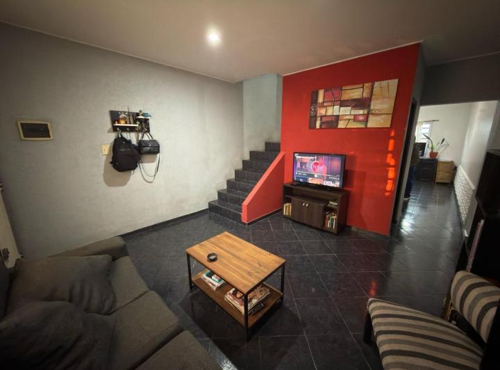 Casa · 65m² · 2 Dormitorios · 1 Cochera