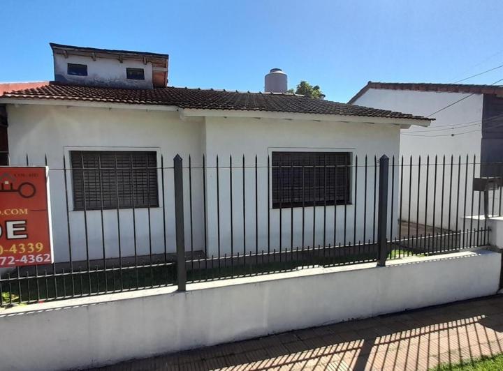 Casa · 80m² · 3 Ambientes · 1 Cochera