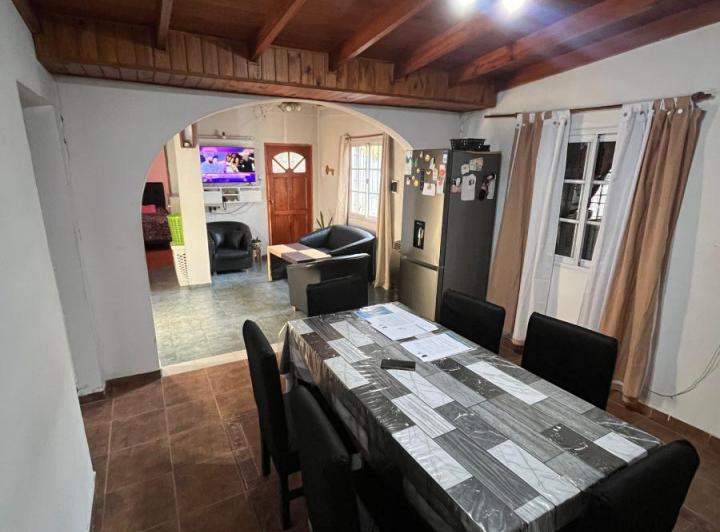 Casa · 100m² · 7 Ambientes · 1 Cochera