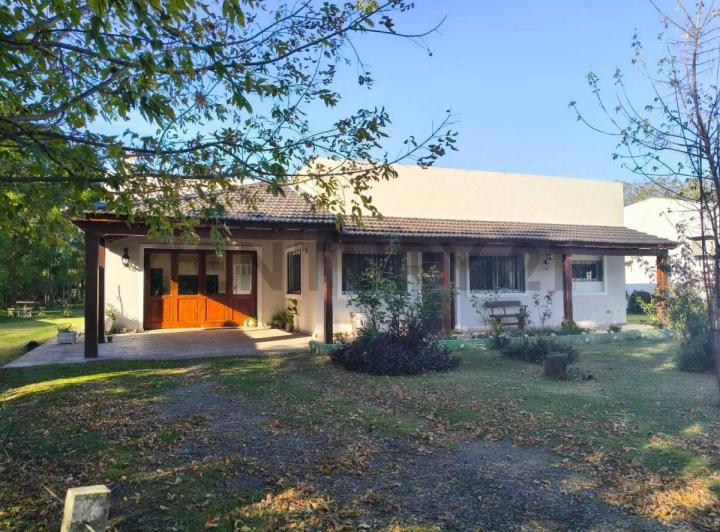 Casa · 130m² · 2 Dormitorios · 1 Cochera