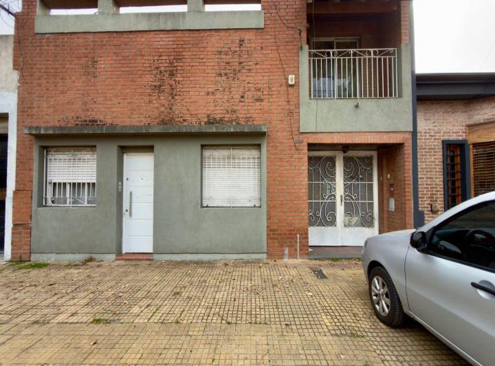 Casa · 120m² · 3 Ambientes · 2 Cocheras