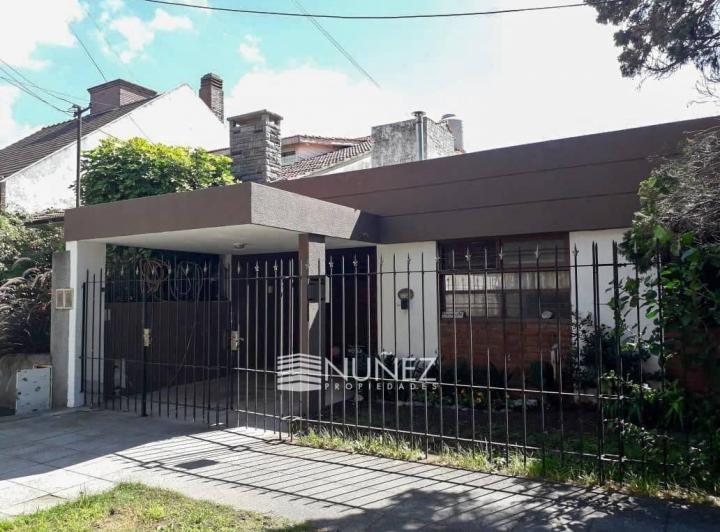 Casa · 155m² · 4 Ambientes · 1 Cochera