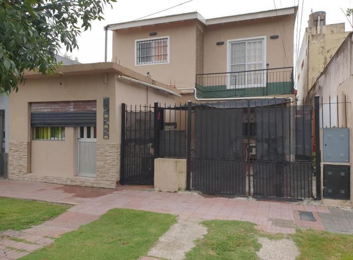 Casa · 1ha · 3 Ambientes · 1 Cochera