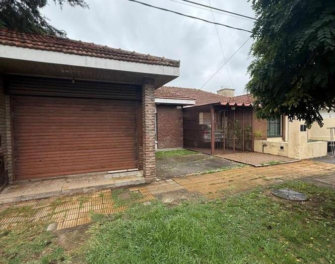 Casa · 140m² · 1 Ambiente · 1 Cochera