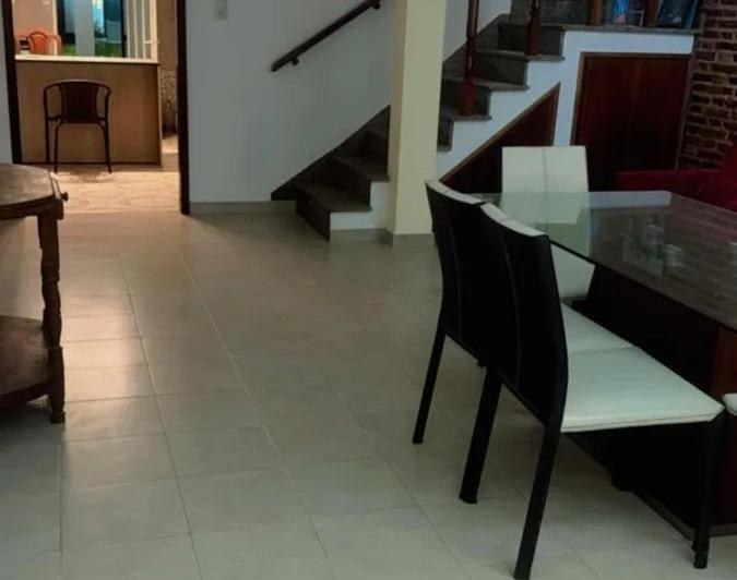 Casa · 297m² · 4 Ambientes · 3 Cocheras