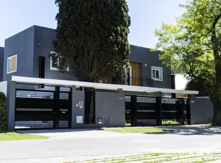 Casa · 119m² · 4 Ambientes · 2 Cocheras