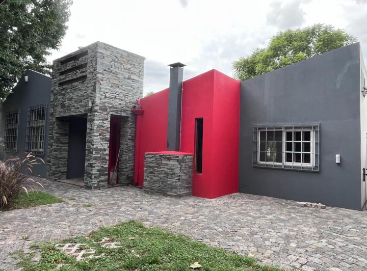 Casa · 287m² · 4 Ambientes · 2 Cocheras