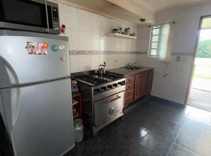 Casa · 80m² · 5 Ambientes · 3 Cocheras