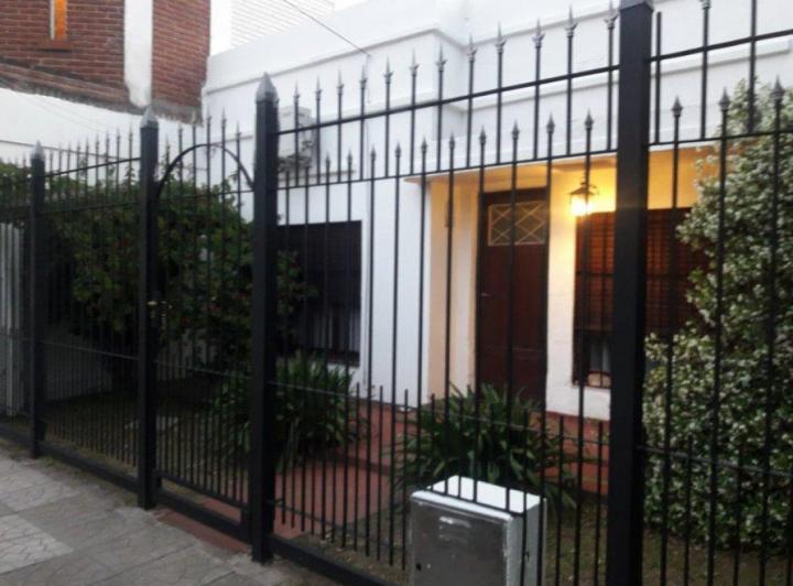 Casa · 70m² · 2 Dormitorios · 1 Cochera