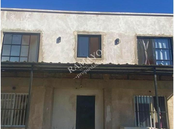 Casa · 60m² · 5 Ambientes · 1 Cochera
