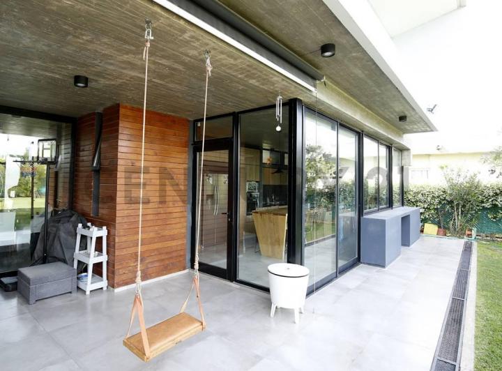 Casa · 190m² · 4 Ambientes