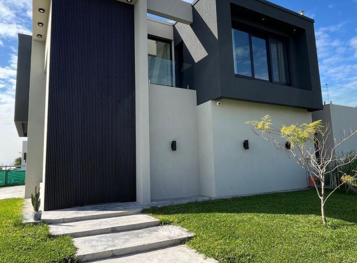 Casa · 265m² · 5 Ambientes