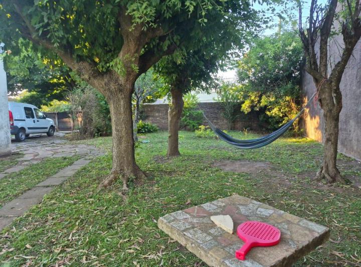 Casa · 100m² · 4 Ambientes · 1 Cochera
