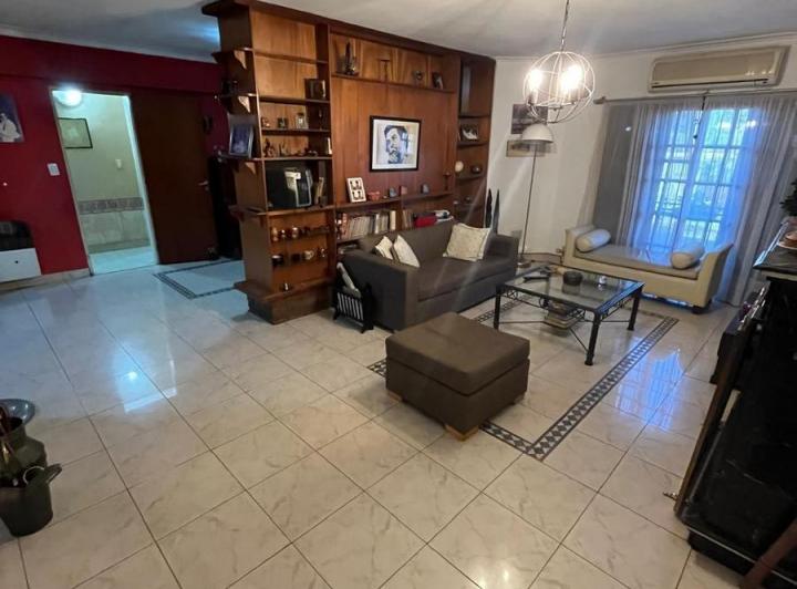 Casa · 112m² · 3 Ambientes · 1 Cochera