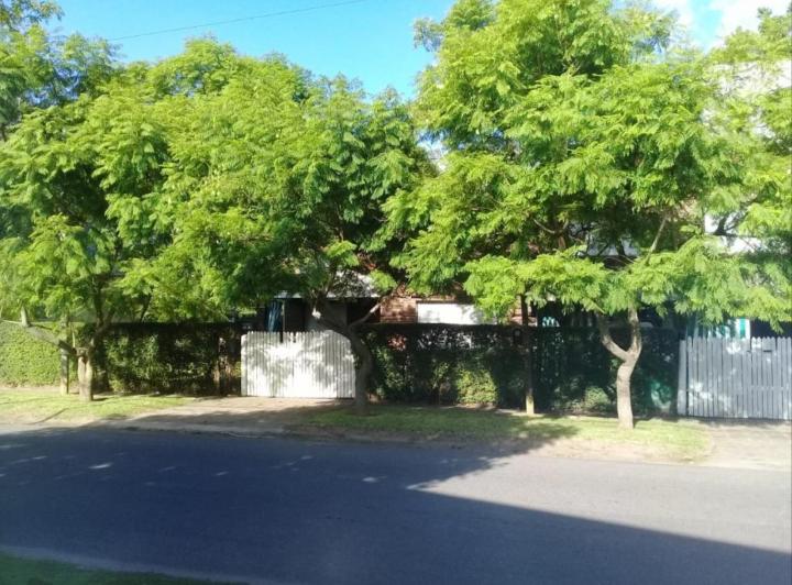 Casa · 120m² · 5 Ambientes · 2 Cocheras