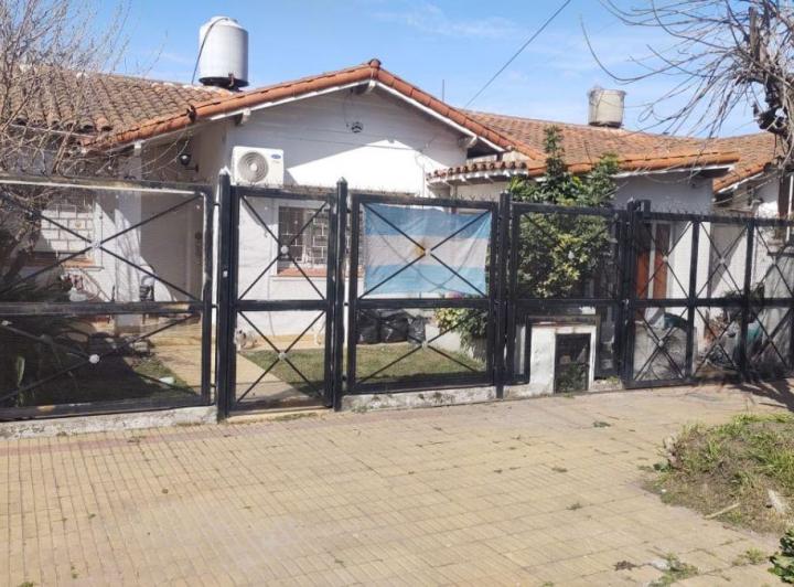 Casa · 90m² · 3 Ambientes · 1 Cochera