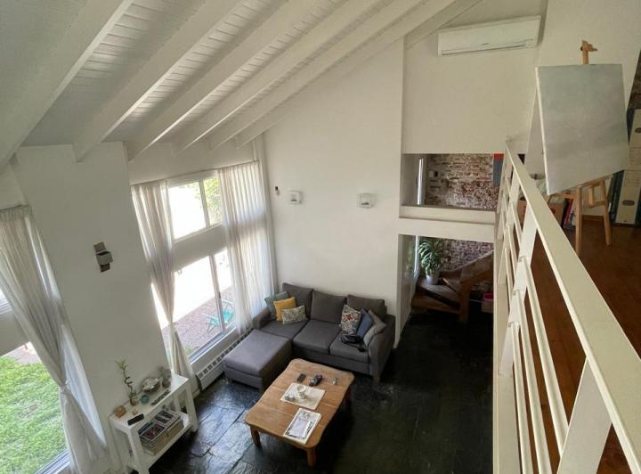 Casa · 194m² · 5 Ambientes · 2 Cocheras