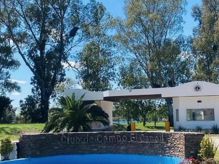 Casa · 160m² · 4 Ambientes · 1 Cochera