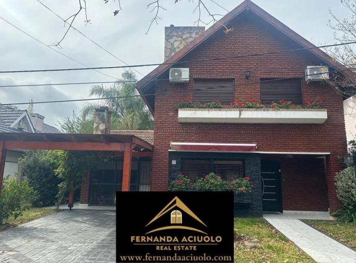 Casa · 150m² · 4 Ambientes · 2 Cocheras