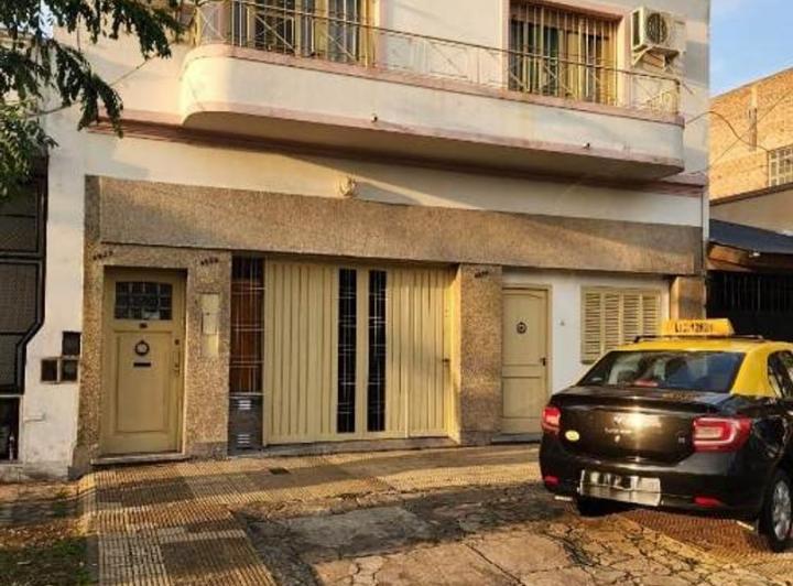 Casa · 140m² · 4 Ambientes · 1 Cochera