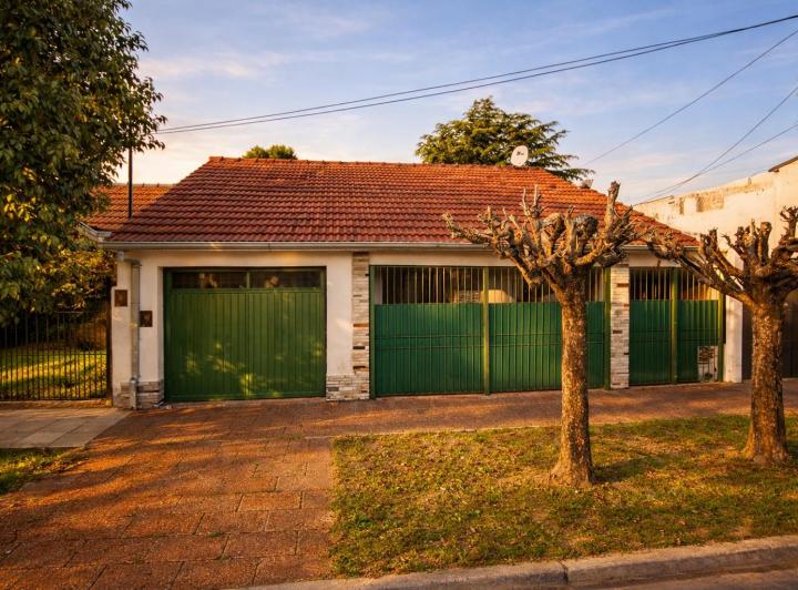Casa · 110m² · 3 Ambientes · 1 Cochera