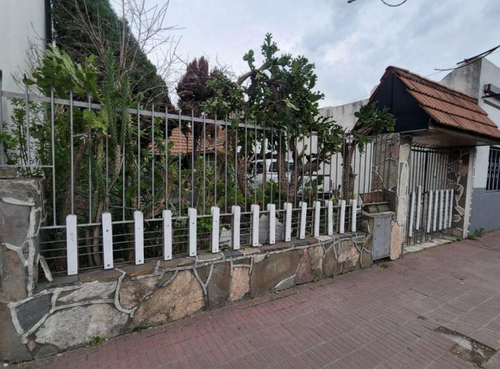 Casa · 100m² · 4 Ambientes · 1 Cochera