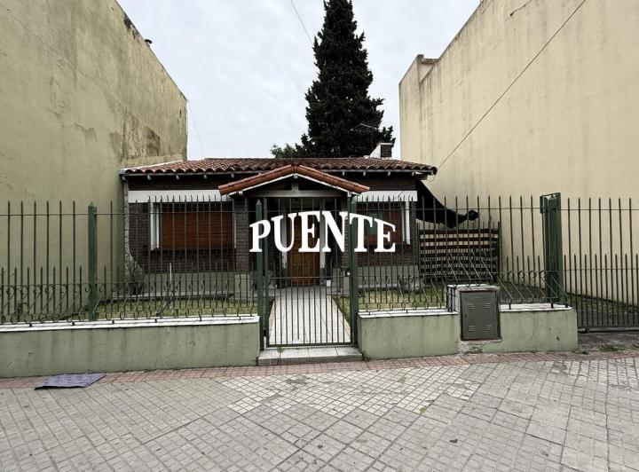 Casa · 90m² · 3 Ambientes · 3 Cocheras