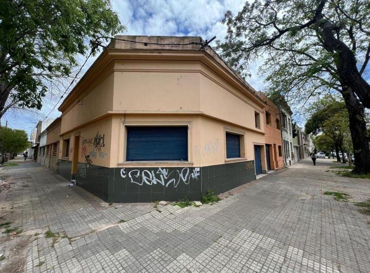 Casa · 328m² · 1 Ambiente