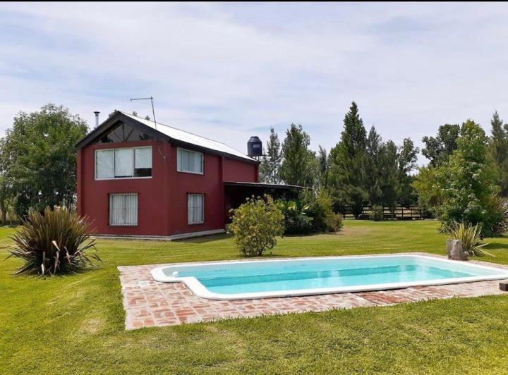 Casa · 65m² · 4 Ambientes · 1 Cochera