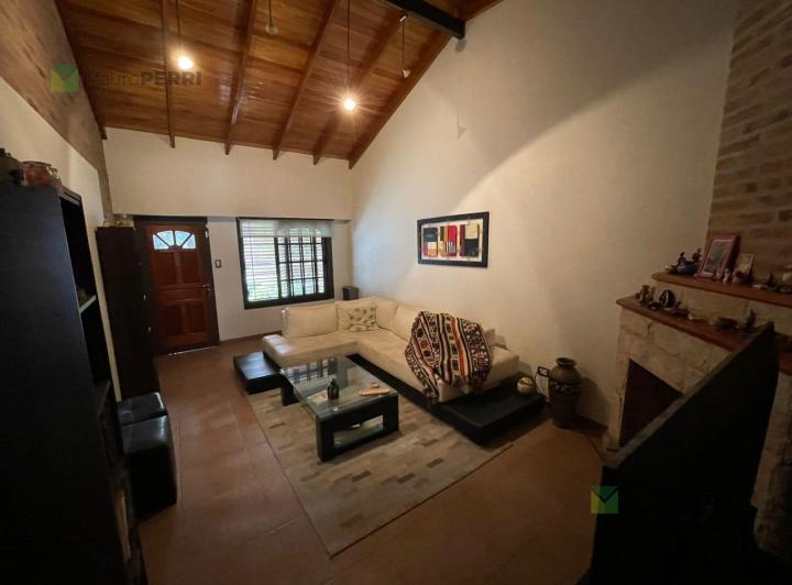 Casa · 152m² · 5 Ambientes · 2 Cocheras