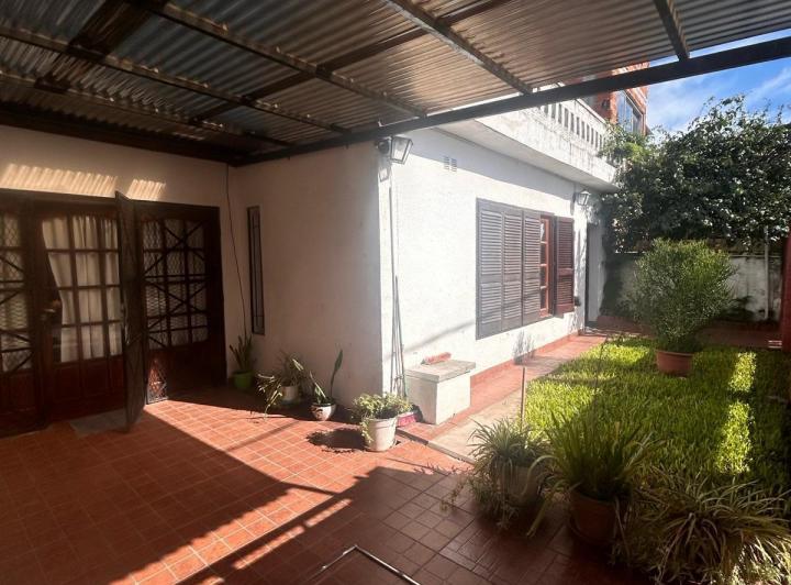 Casa · 153m² · 4 Ambientes · 1 Cochera