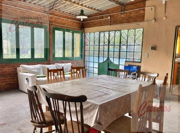 Casa · 705m² · 3 Ambientes · 1 Cochera