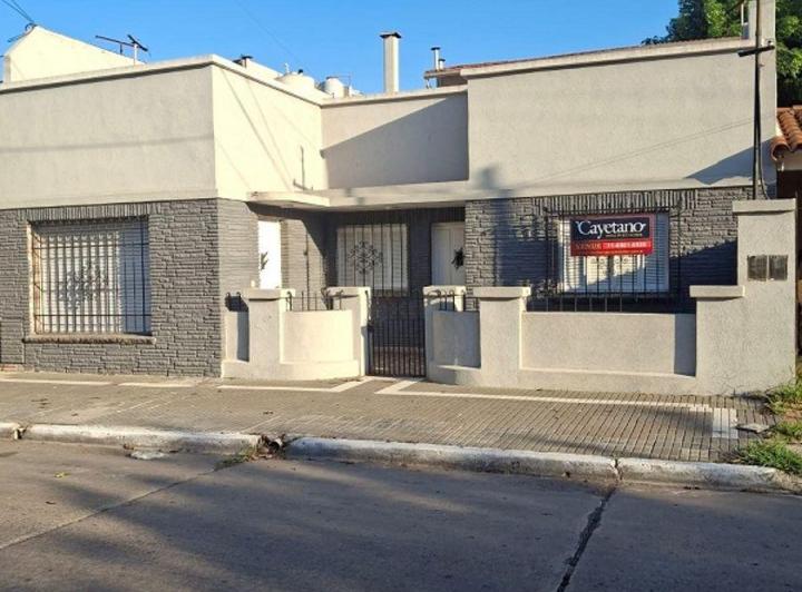 Casa · 135m² · 1 Ambiente