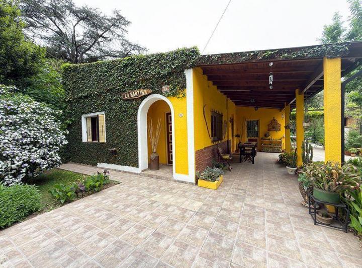 Casa · 90m² · 3 Ambientes · 1 Cochera