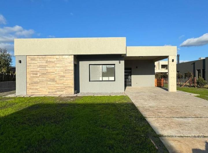 Casa · 219m² · 4 Ambientes