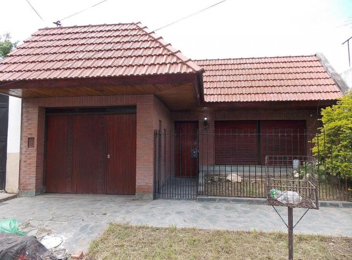 Casa · 123m² · 3 Ambientes · 1 Cochera
