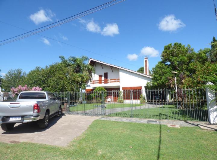 Casa · 620m² · 7 Ambientes · 1 Cochera