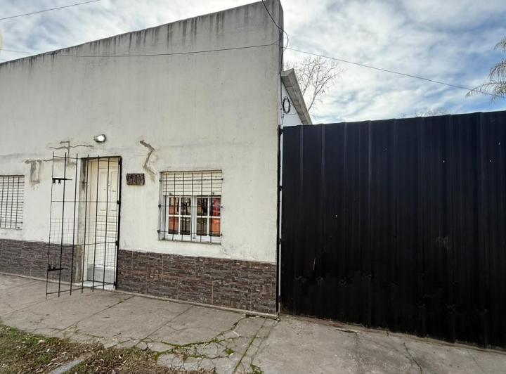 Casa · 60m² · 4 Ambientes · 1 Cochera