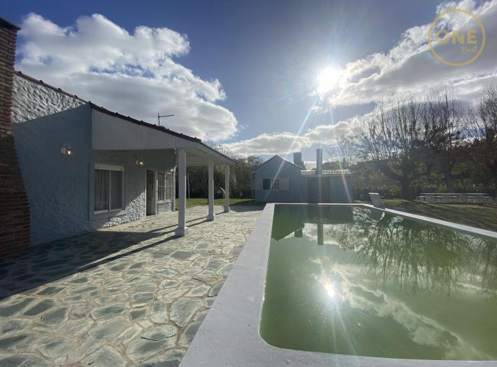 Casa · 144m² · 3 Ambientes · 3 Cocheras