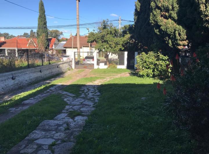Casa · 200m² · 3 Ambientes · 3 Cocheras