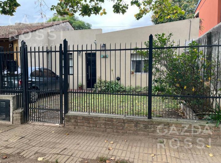 Casa · 100m² · 4 Ambientes · 1 Cochera