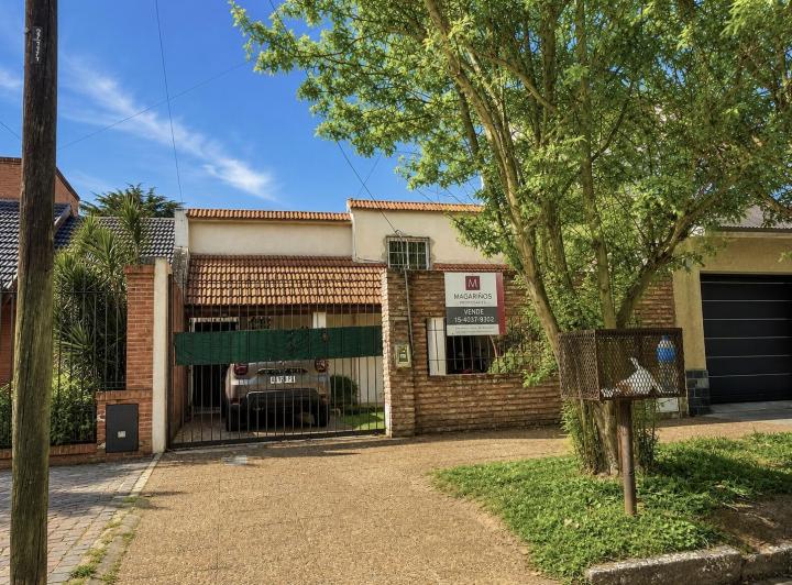 Casa · 299m²