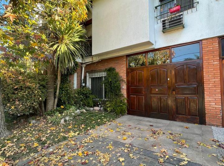 Casa · 114m² · 4 Ambientes · 1 Cochera