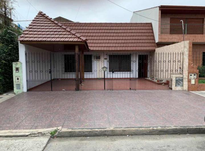 Casa · 112m² · 3 Ambientes · 1 Cochera
