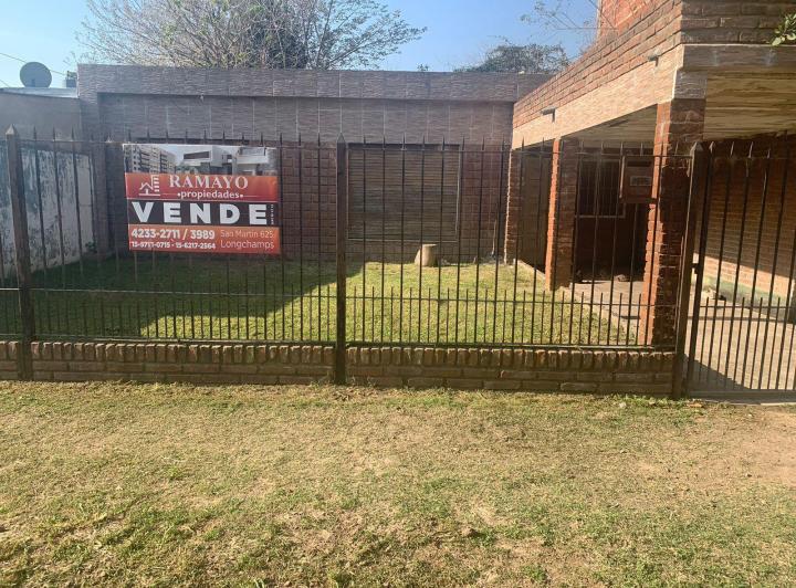 Casa · 80m² · 5 Ambientes · 1 Cochera
