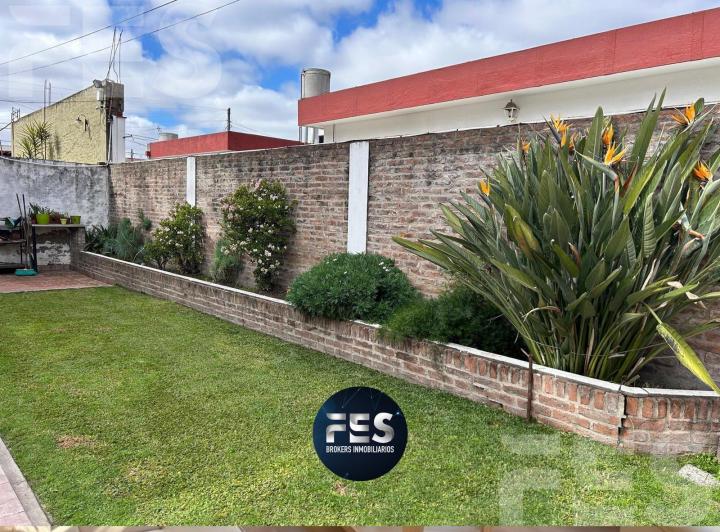 Casa · 169m² · 4 Ambientes · 4 Cocheras