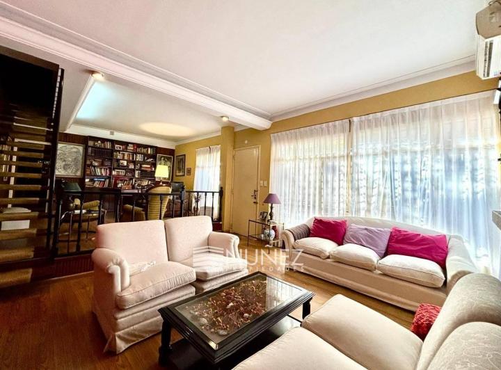 Casa · 284m² · 4 Ambientes · 1 Cochera